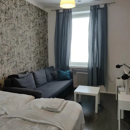 Kotimaailma - Malminkatu 32 *